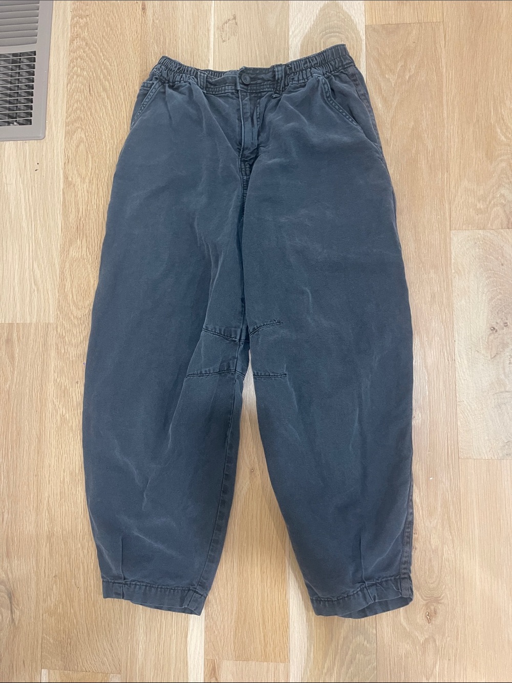 Aerie- dark grey barrel jeans